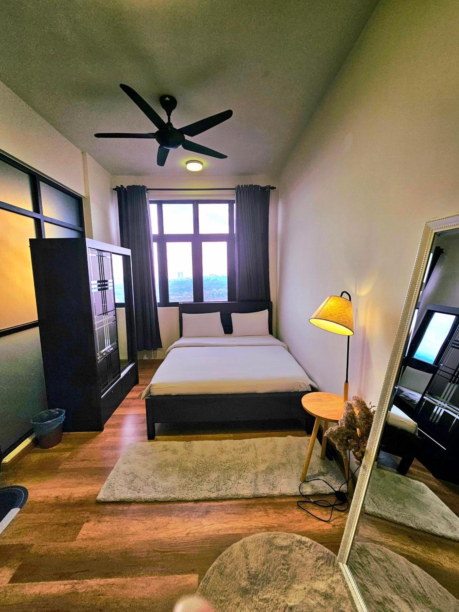 Quartz Paragon Suites Melaka By Ggm Екстериор снимка